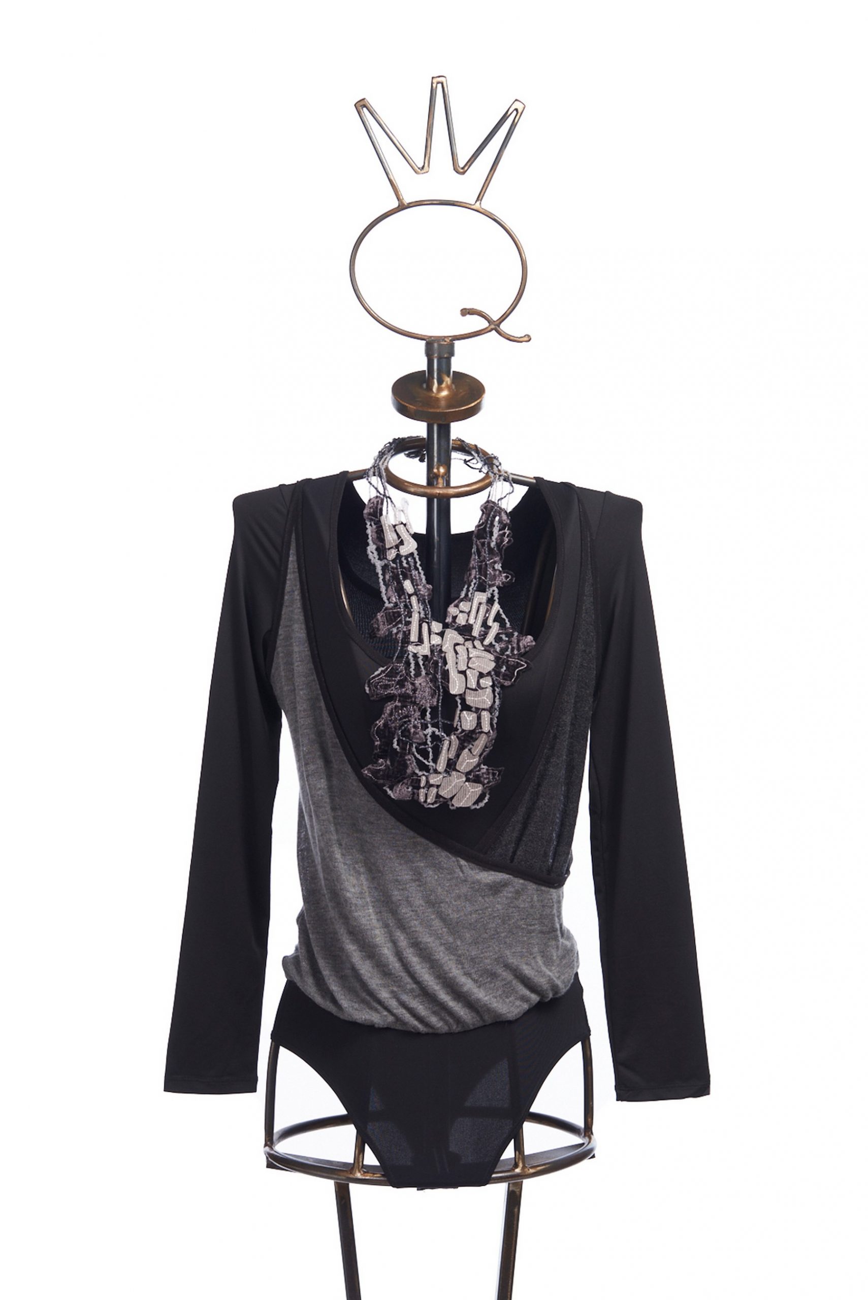 Save The Queen Body in jersey nero con top in maglia grigia